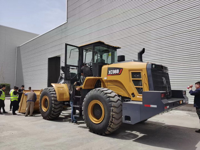 MK网XC968装载机