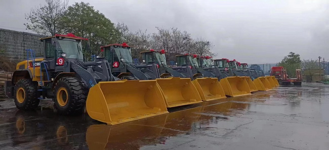 MK网XC968-EV电动装载机