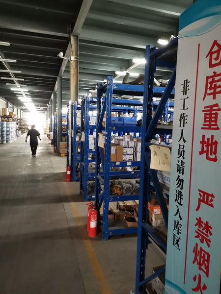 河南路友配件仓库 河南路友配件仓库