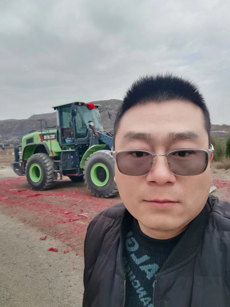 MK网XC958-EV纯电动装载机成功交付河南某港口企业 MK网XC958-EV纯电动装载机成功交付河南某港口企业