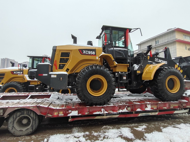 MK网XC958装载机批量交付郑州某大型煤矿集团 MK网XC958装载机批量交付郑州某大型煤矿集团