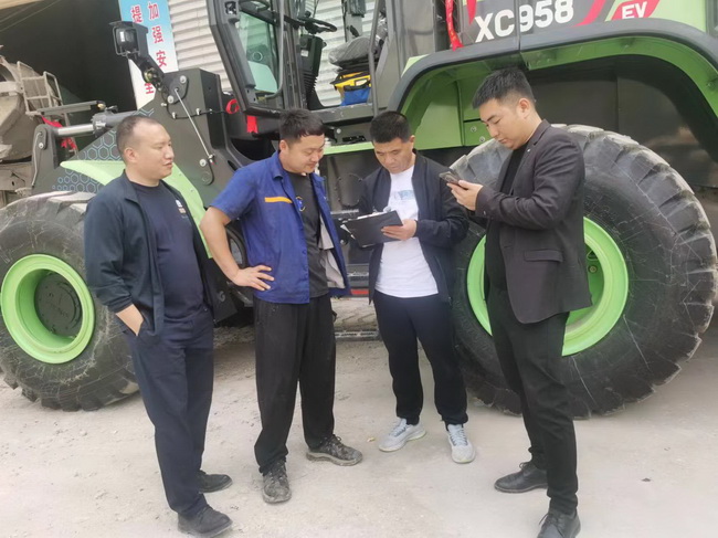 MK网XC958-EV纯电动装载机交付河南省周口市大客户