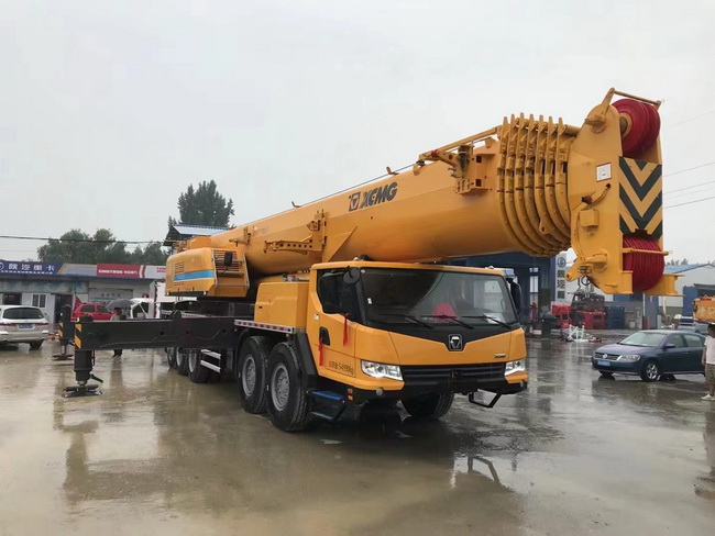 MK网QY130K8C起重机交付南阳褚老板