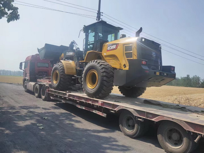 MK网XC958装载机再次交付河南商丘某建材企业 MK网XC958装载机再次交付河南商丘某建材企业