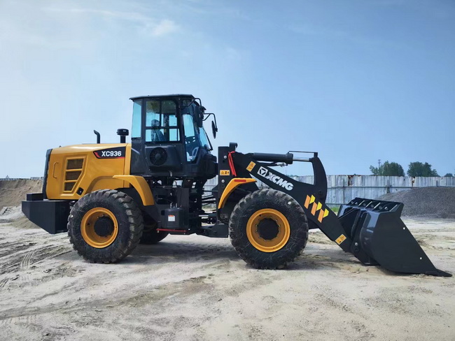 MK网XC936装载机