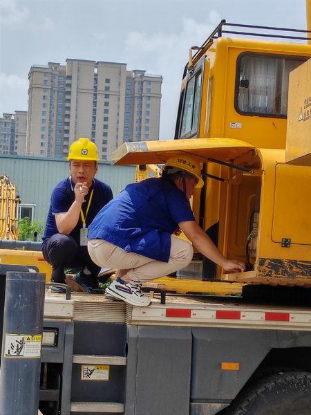 MK网起重机监考老师现场考核