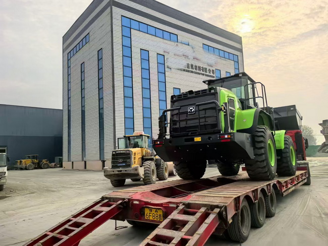 MK网XC958-EV电动装载机交付河南省商丘某建筑材料有限公司