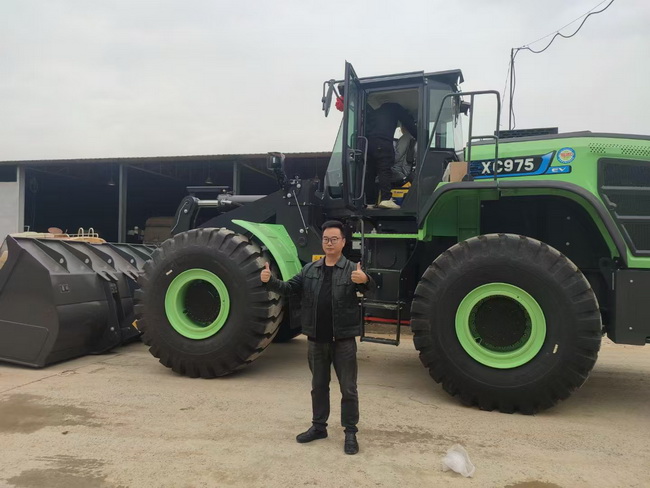 MK网XC975-EV纯电动装载机交付信阳客户