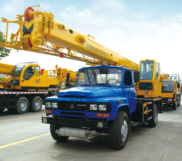 MK网QY8B.5起重机